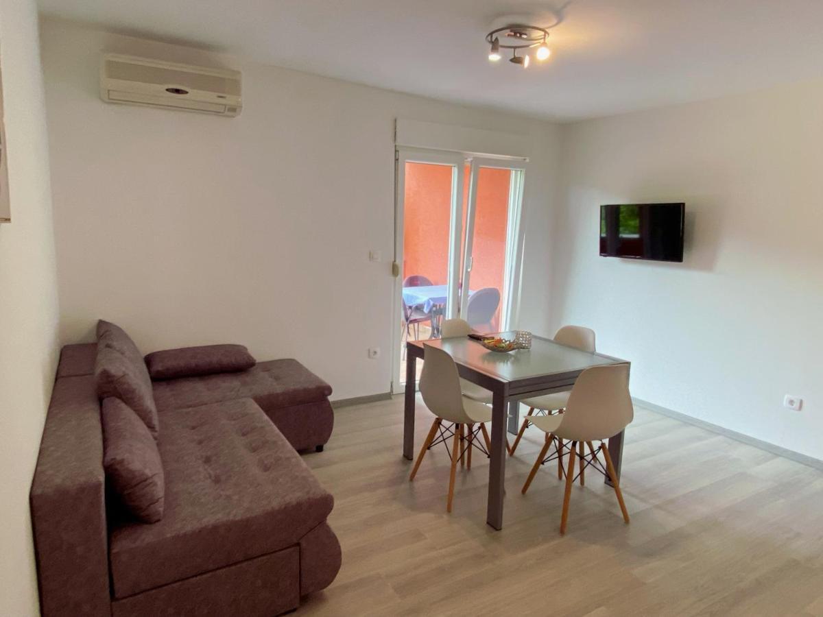 Apartments Zala Matusan ซูเปทาร์สกา ดรากา ภายนอก รูปภาพ